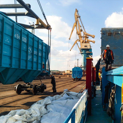 Project cargo logistics  trusted by industries